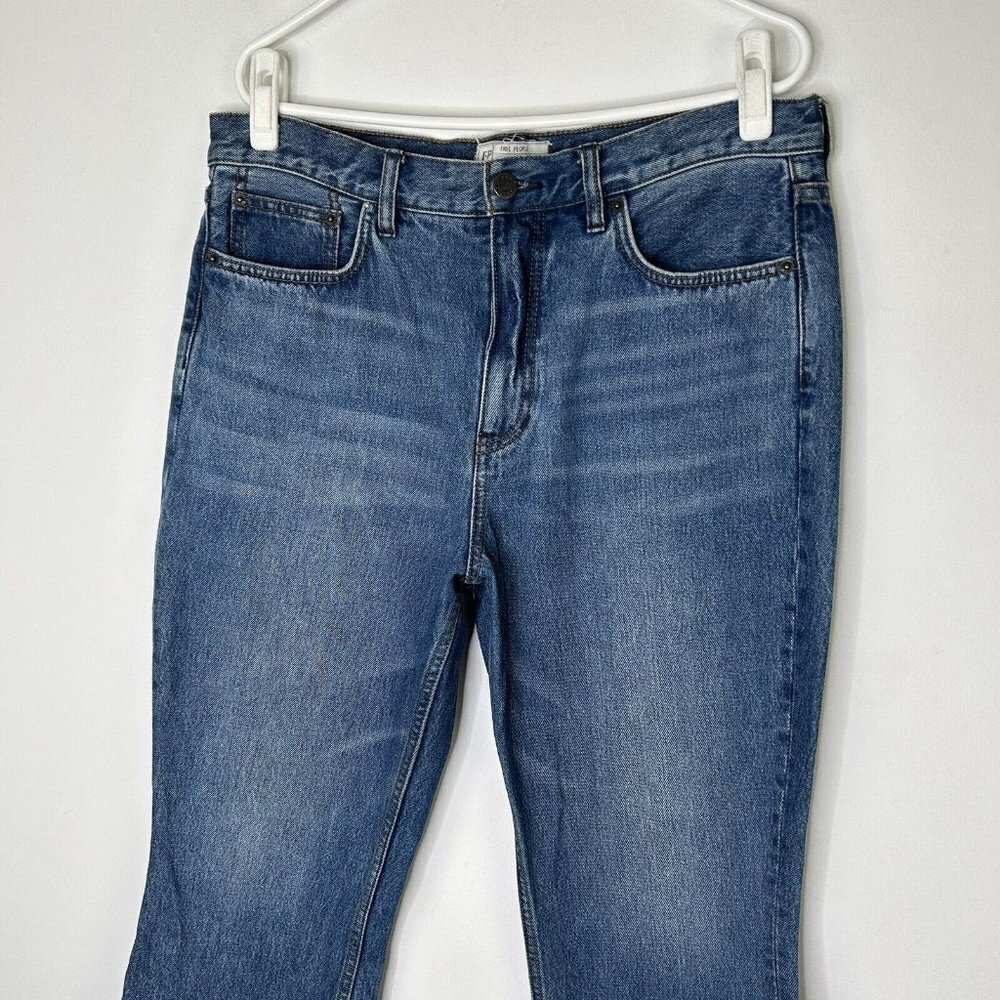 Free People‎ High Rise Boot Crop Jeans Womens Size 31 Rigid Frayed Bootcut - Picture 2 of 10